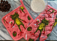 Load image into Gallery viewer, Martini Frogs Potholder Set *Sale XL Size