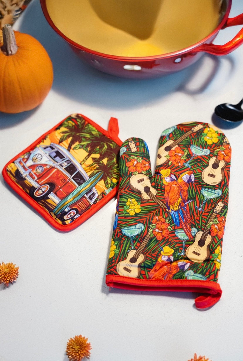 Coral Reefer Van Potholder Set