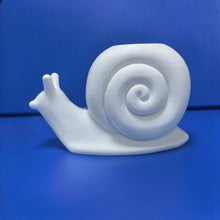Load image into Gallery viewer, Snail Design Planter *preorder for Oct. delivery