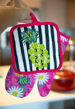 Load image into Gallery viewer, Pineapples &amp; Pickle Balls Potholder Set