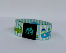 Load image into Gallery viewer, Child Size Gator Tug Bongo Band