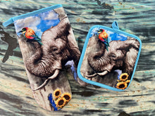 Load image into Gallery viewer, Elephant Dreams Potholder Set