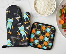 Load image into Gallery viewer, Shaken not Stirred Potholder Set