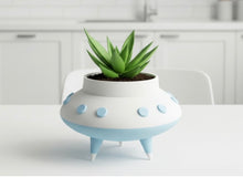 Load image into Gallery viewer, Retro UFO Planter * Pre-order: ship date August 2026